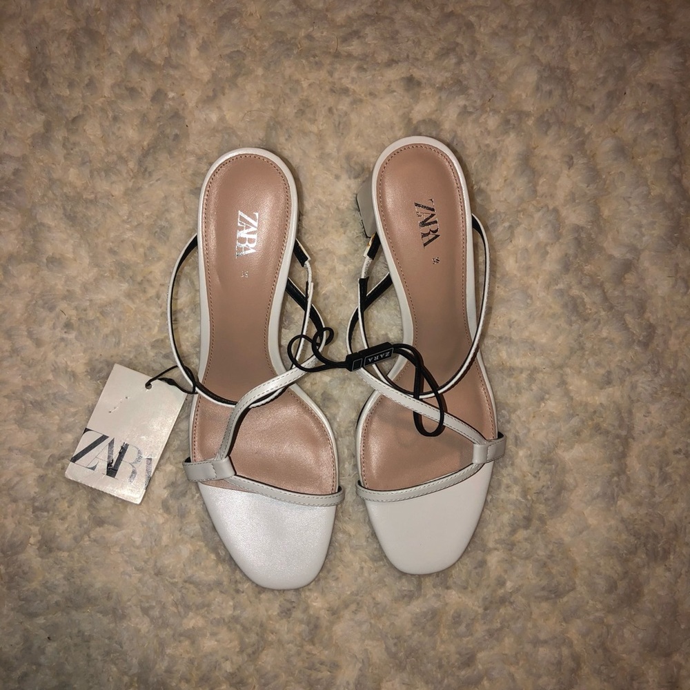 WHITE ZARA HEELS